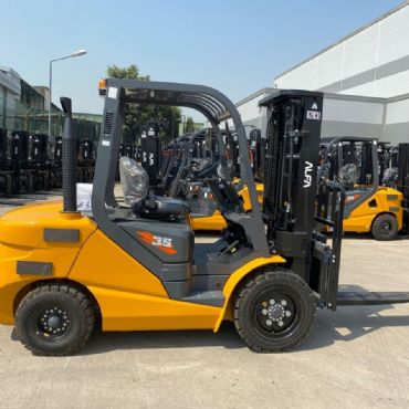 Dizel Forklift 3.5 Ton 